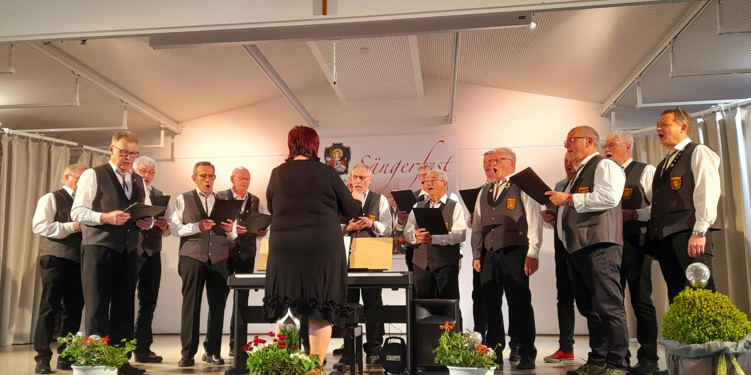 Kirchenchor 'Cäcilia' Beltheim (c) Bärbel Wagner Kirchenchor 'Cäcilia' Beltheim
