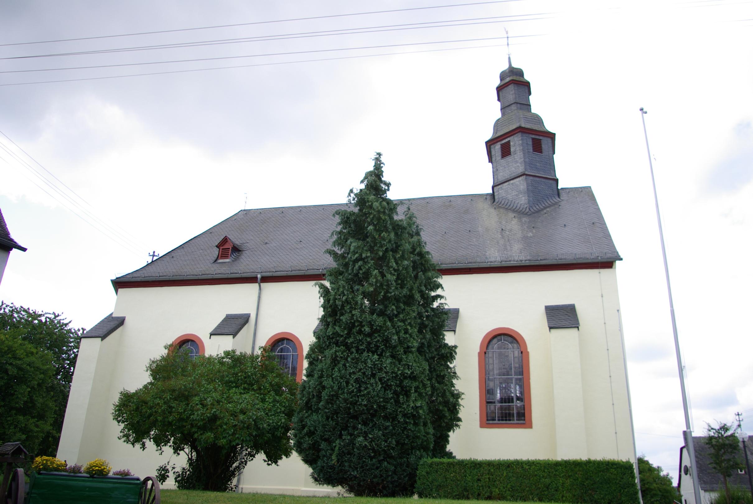 Kirche St. Markus von vorne
