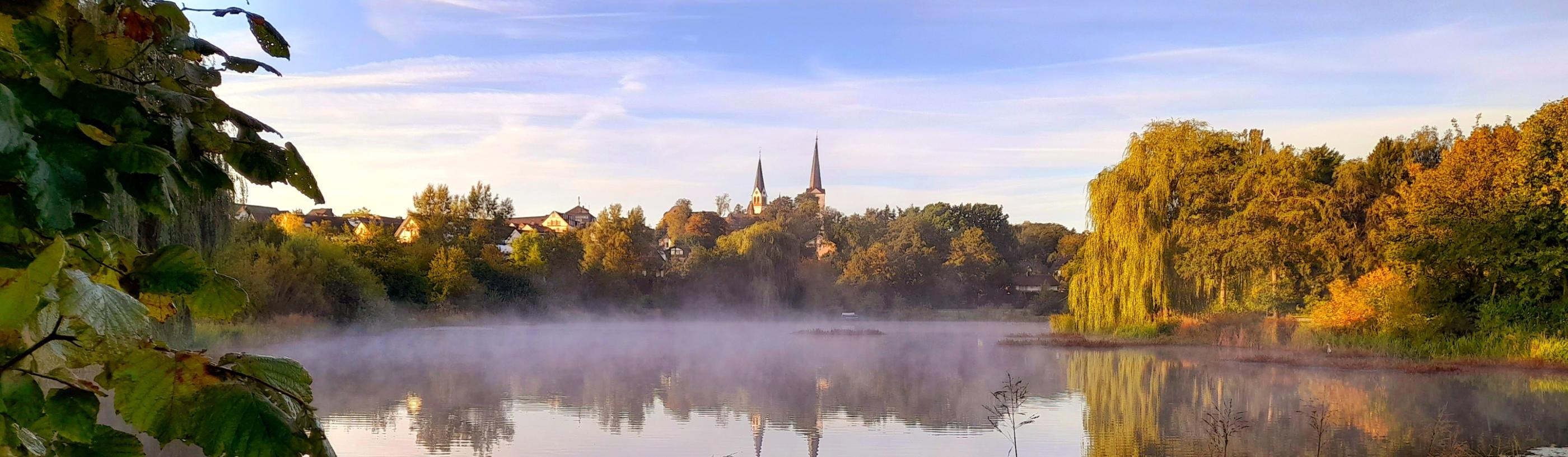Kastellauner See mit Morgennebel